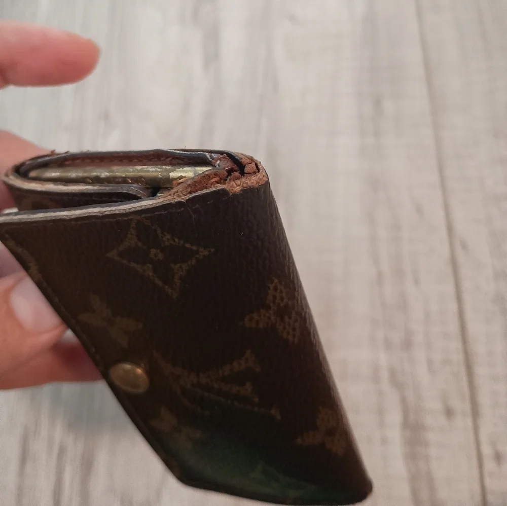 LOUIS VUITTON Monogram Multicles 6 Key Case